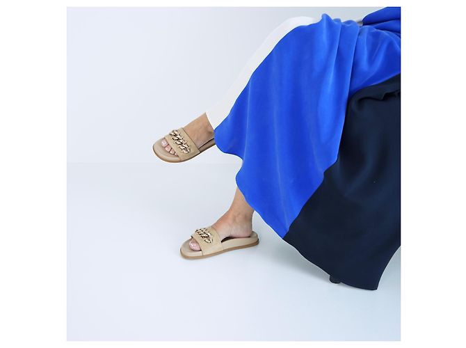 Sandalias Valentino Garavani de ante y cuero beige - vista 3