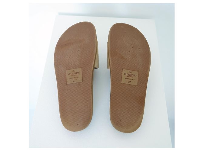 Sandalias Valentino Garavani de ante y cuero beige - vista 5