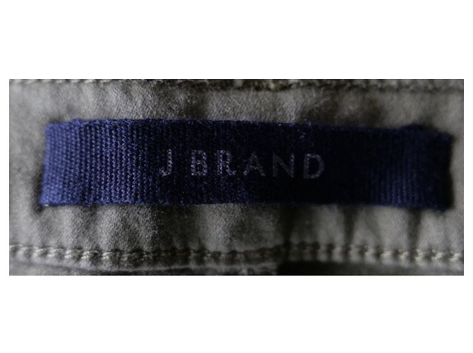 Pantalones cargo J Brand Arkin en caqui - vista 5