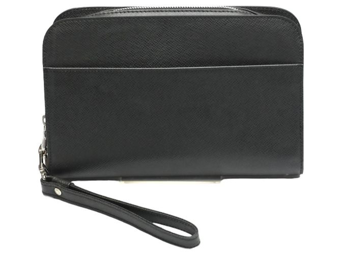 Borsa Louis Vuitton Taiga Nero Grigio - vista 3