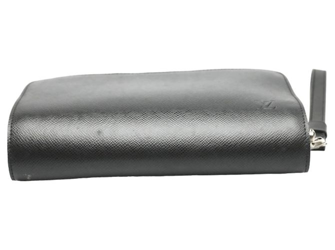 Borsa Louis Vuitton Taiga Nero Grigio - vista 6