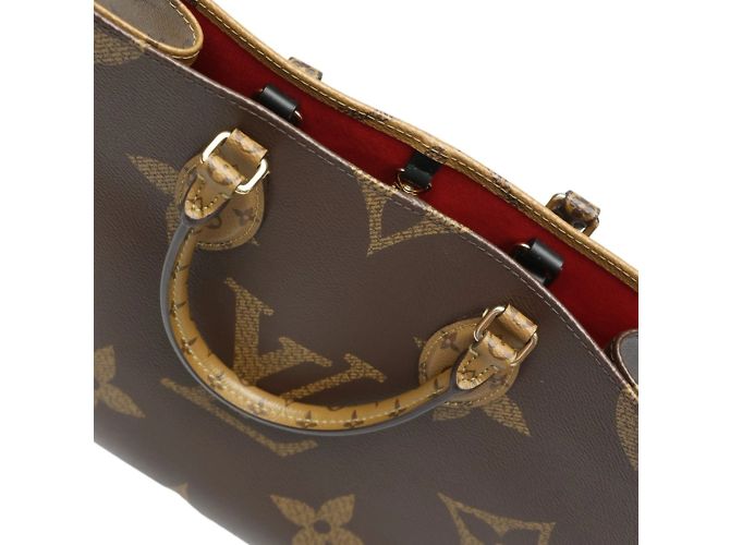 Borsa tote On the Go MM Monogramma Louis Vuitton Marrone - vista 15