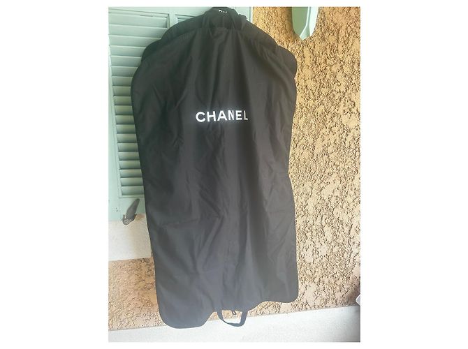 Lotto di 2 copertine per abiti Chanel Nero - vista 5