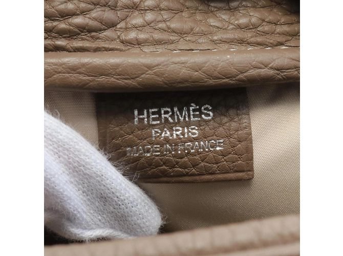Borsa Pouch Victoria PM di Hermès Truth Marrone - vista 5
