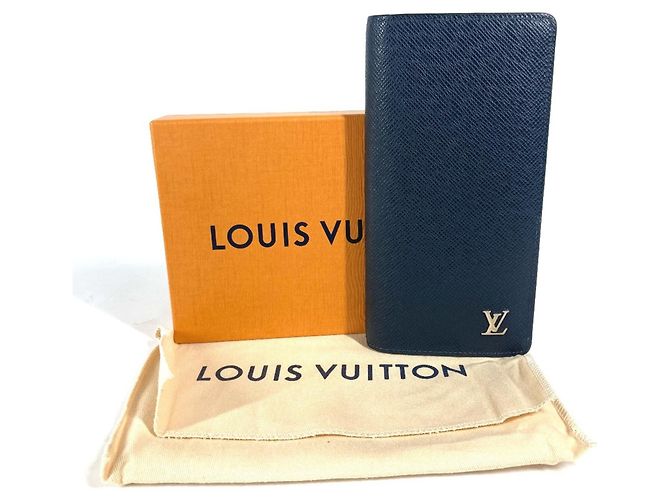Cartera Larga Brazza en Taiga Louis Vuitton Azul marino - vista 14
