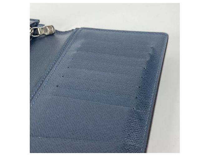 Cartera Larga Brazza en Taiga Louis Vuitton Azul marino - vista 8