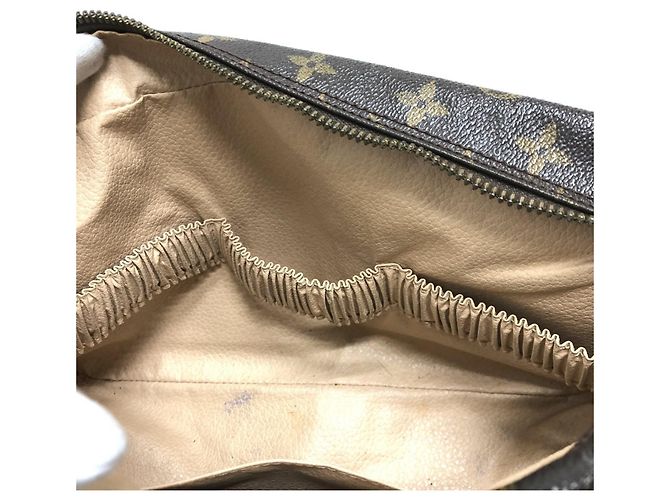 Pouch Truss Toilette 28 di Louis Vuitton Marrone Monogramma - vista 7