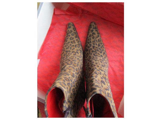 Free Lance Botas de cuero con estampado de leopardo. Talla 36. - vista 3