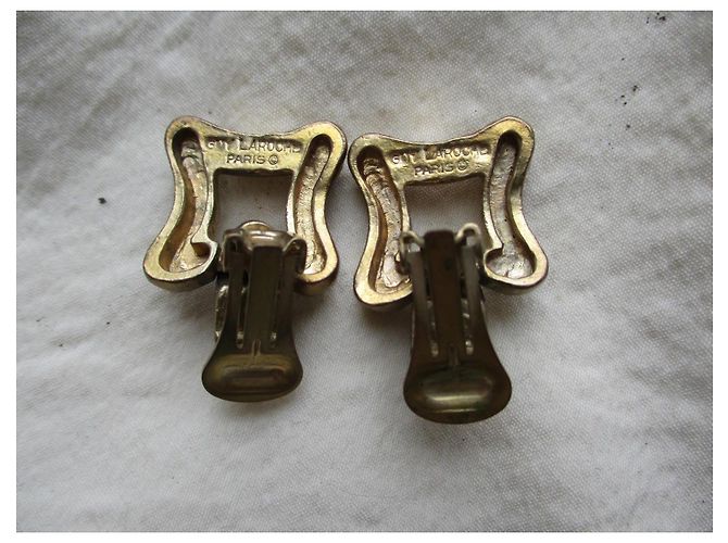 Guy Laroche Clip per orecchie in metallo dorato anticato. D'oro - vista 2