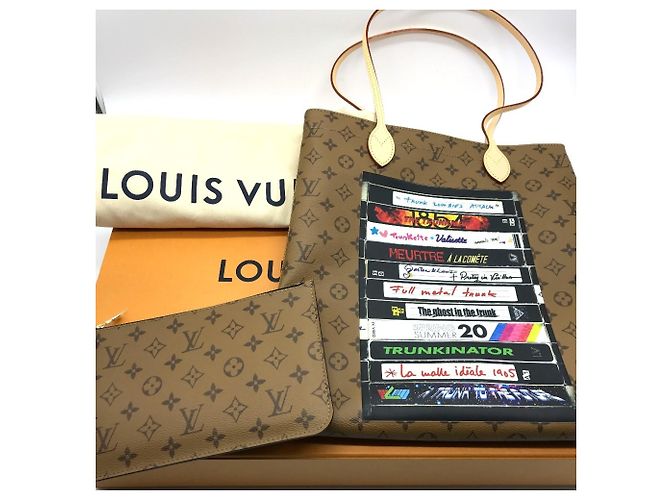 Borsa a spalla Carry It con stampa Monogram Reverse di Louis Vuitton Marrone - vista 13