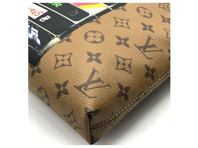 Borsa a spalla Carry It con stampa Monogram Reverse di Louis Vuitton Marrone - vista 3