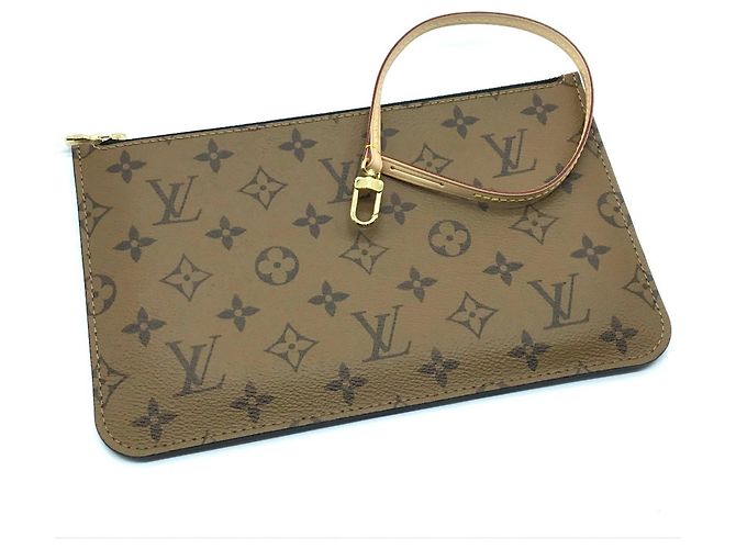 Borsa a spalla Carry It con stampa Monogram Reverse di Louis Vuitton Marrone - vista 8