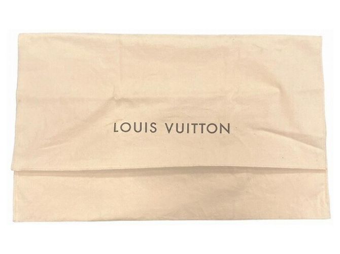 Borsa Tote Vernis Bellevue GM di Louis Vuitton Bordò - vista 7