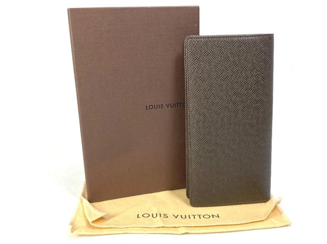 Cartera Larga Brazza Taiga Louis Vuitton Castaño - vista 16
