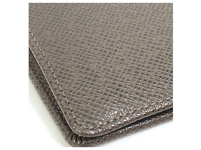 Cartera Larga Brazza Taiga Louis Vuitton Castaño - vista 4