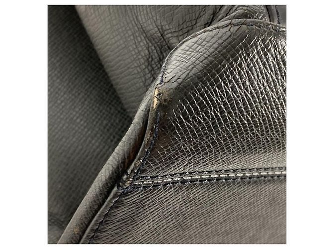 Louis Vuitton Taiga Kasbeck PM Tote Bag Schwarz Grau - Ansicht 11