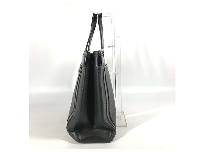 Louis Vuitton Taiga Kasbeck PM Tote Bag Schwarz Grau - Ansicht 2
