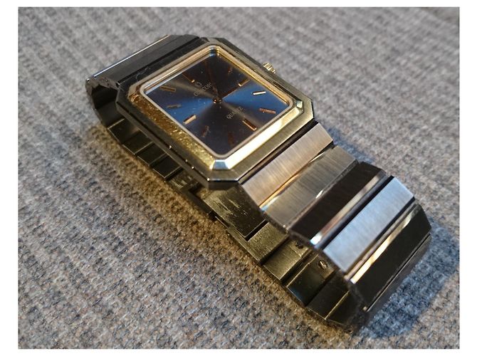Relógio de quartzo Concord Mariner SG com bezel de ouro ref 15 81 626 V13G, Suíça Dourado Cinza - vista 13