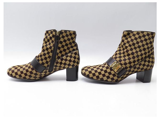 BOTAS DE CUERO LOUIS VUITTON DAMIER SAUVAGE LOCK 39 - vista 2