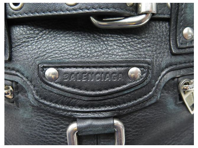 BALENCIAGA EMO XS LEDER EIMER HANDTASCHE MIT LEDERGURT - Ansicht 6