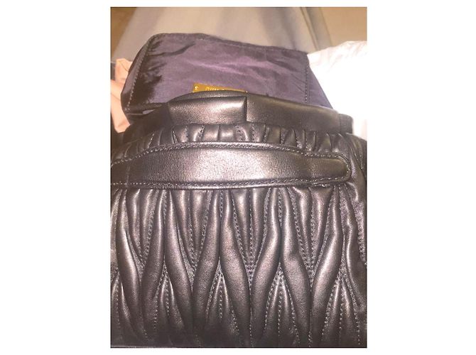 Clutch Miu Miu in pelle di agnello trapuntata nera Nero - vista 13