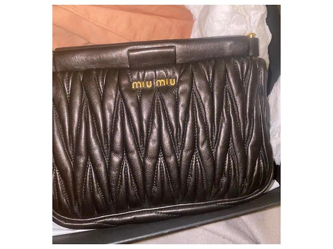 Clutch Miu Miu in pelle di agnello trapuntata nera Nero - vista 3