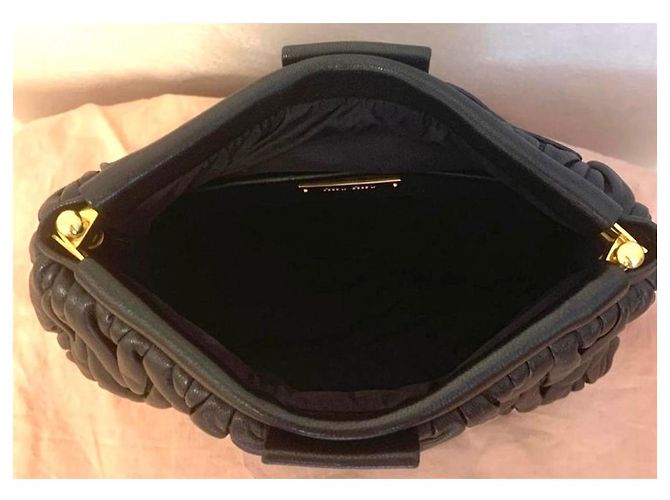 Clutch Miu Miu in pelle di agnello trapuntata nera Nero - vista 7
