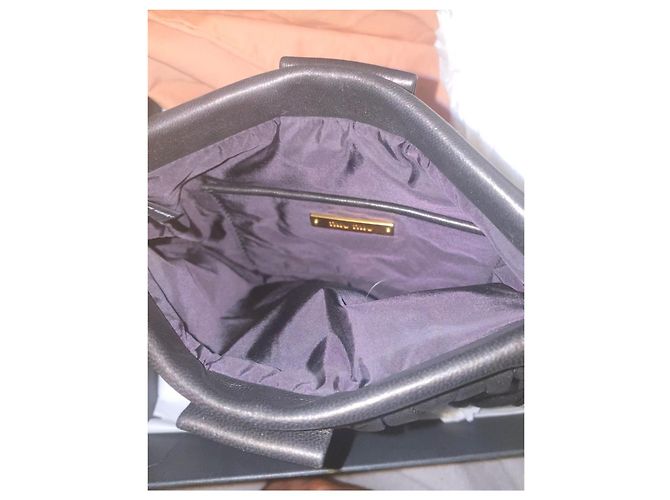 Clutch Miu Miu in pelle di agnello trapuntata nera Nero - vista 9