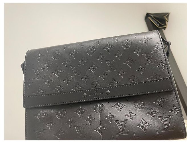 Louis Vuitton Sprinter Messenger Black - view 5