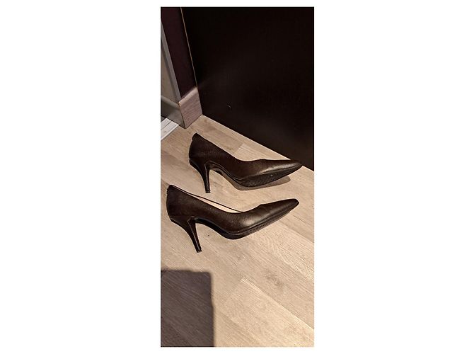 Décolleté Michael Kors in pelle marrone - vista 3