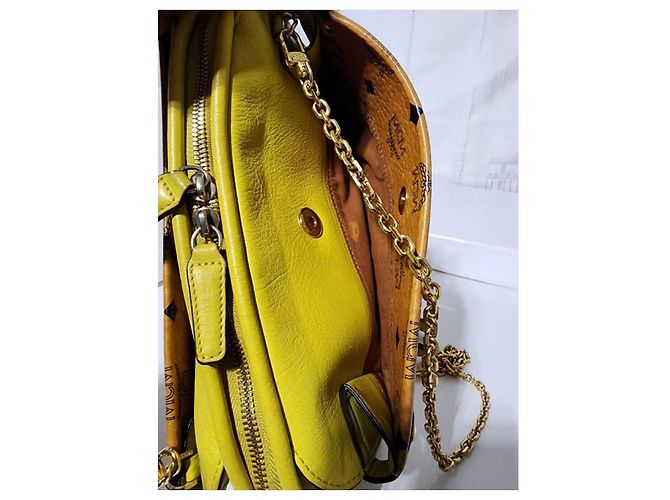 Borsa a tracolla in pelle MCM Visetos Cognac/Giallo Marrone - vista 11