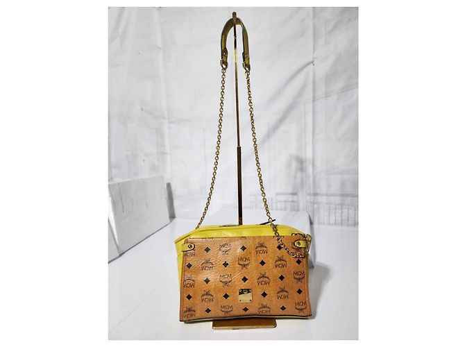Borsa a tracolla in pelle MCM Visetos Cognac/Giallo Marrone - vista 12