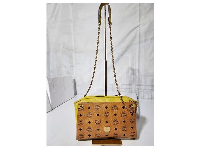 Borsa a tracolla in pelle MCM Visetos Cognac/Giallo Marrone - vista 2