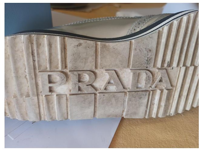 Prada Schnürschuhe aus Leder Silber 38 IT - Ansicht 4