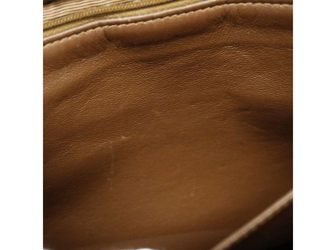 Sac à épaule en daim marron Chanel - vue 9
