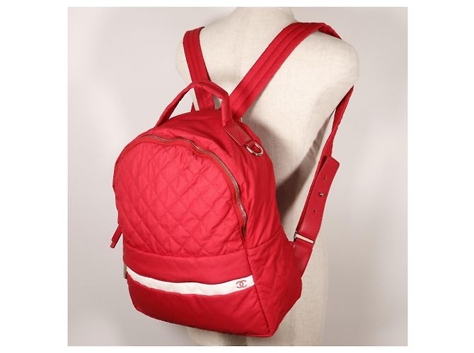 Zaino Chanel Coco Mark in nylon rosso - vista 11