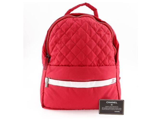 Zaino Chanel Coco Mark in nylon rosso - vista 12