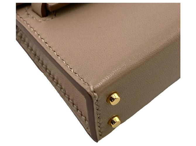 Hermès Charm motivo borsa Hermes Kelly Twilly Beige - vista 4