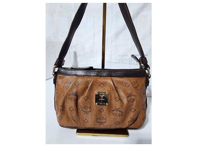 Pochette in pelle MCM Visetos Cioccolato/Marrone - vista 5