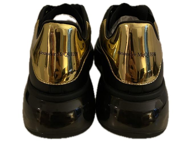 Sneakers Alexander McQueen Oversized Pelle Nere e Oro 38 Nero D'oro - vista 3