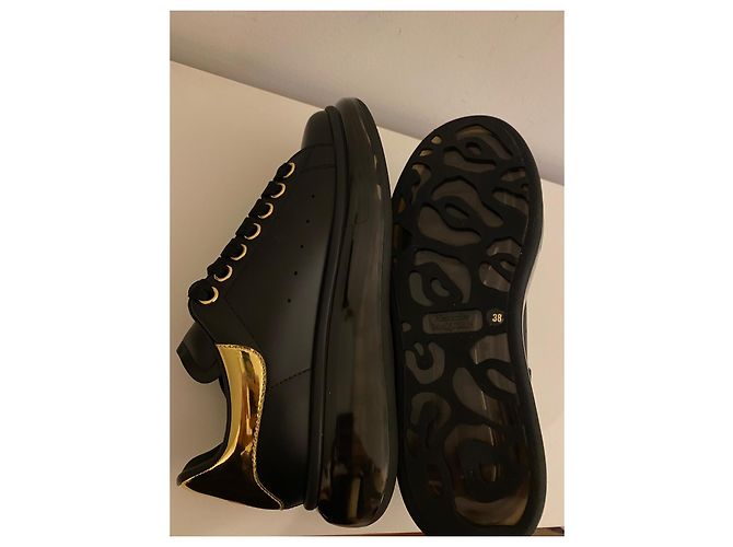 Sneakers Alexander McQueen Oversized Pelle Nere e Oro 38 Nero D'oro - vista 6