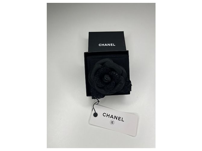 CHANEL CAMELIA TWEED NERO CLASSICO, NUOVO - vista 2