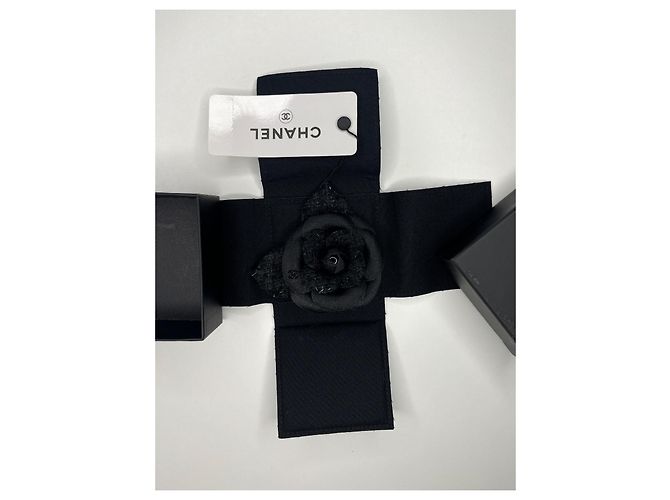 CHANEL CAMELIA TWEED NERO CLASSICO, NUOVO - vista 6