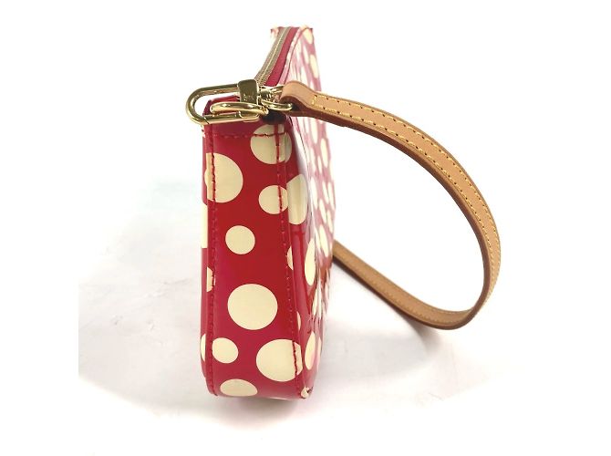Pochette Dot Infinity Vernis Yayoi Kusama di Louis Vuitton Bianco Rosso - vista 5