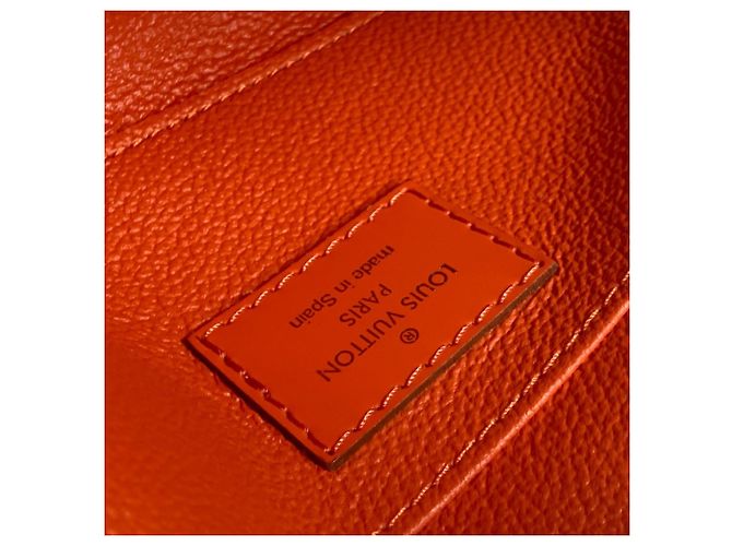 Pochette Tick PM Multi-Pouch Epi Louis Vuitton Arancione - vista 12