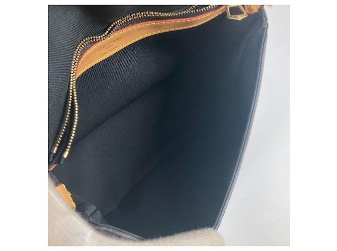 Borsa a spalla Louis Vuitton Monogram Diane NM PM Pochette Flap Marrone Nero - vista 17