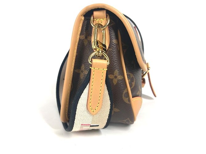 Borsa a spalla Louis Vuitton Monogram Diane NM PM Pochette Flap Marrone Nero - vista 2