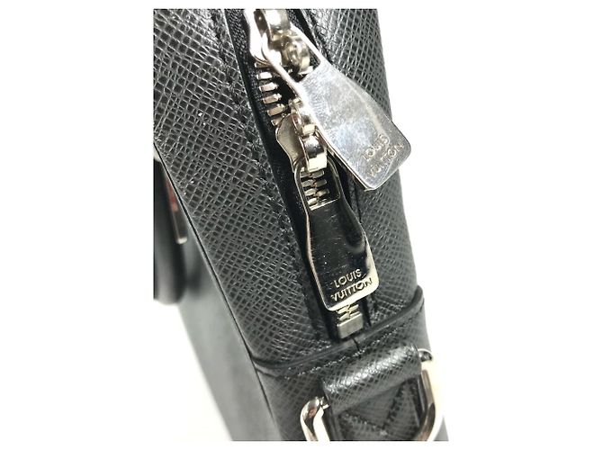 Borsa Tote Porto-Document PDV Taiga Louis Vuitton Nero - vista 10