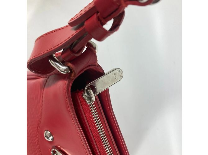 Borsa a Spalla Louis Vuitton Epi Turen GM Rosso - vista 9