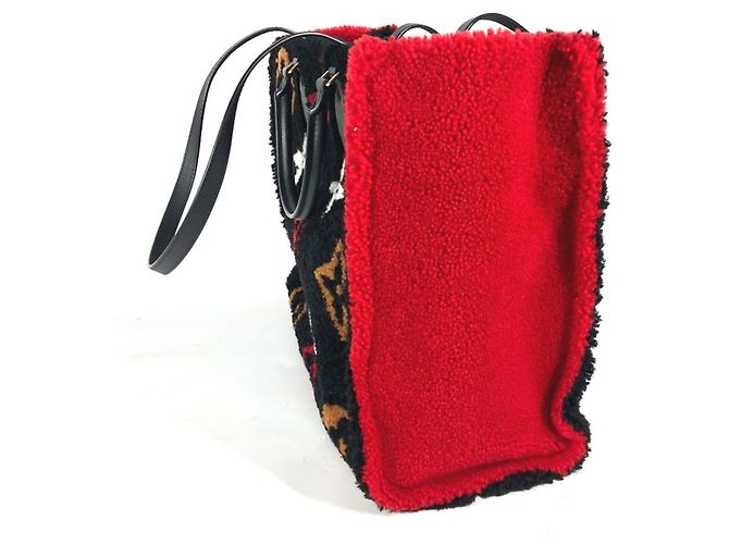 On the Go GM Tote Bag aus Monogram Teddy von Louis Vuitton Schwarz Rot - Ansicht 3